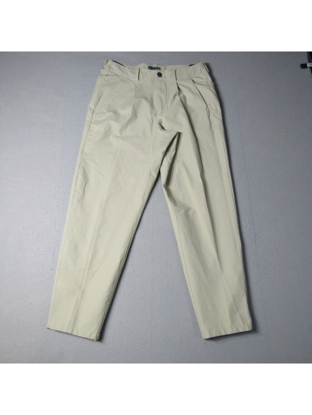 NWT VRST Limitless Canvas Athletic Fit Pleated Chino Pants Men's W30 L30 Biege